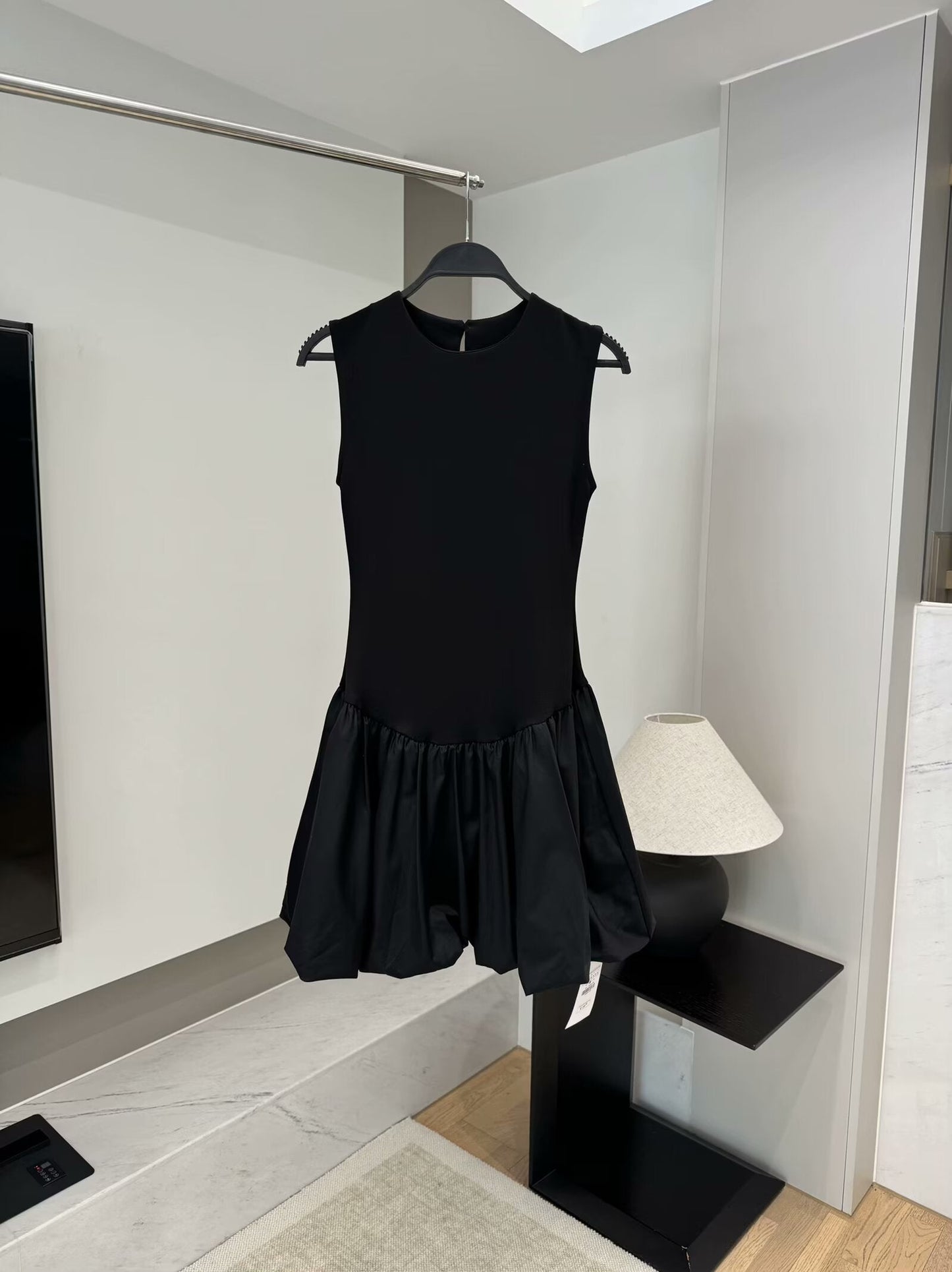 Women's 2025 chic fashion double-sided fabric stitching dress retro sleeveless women's dress