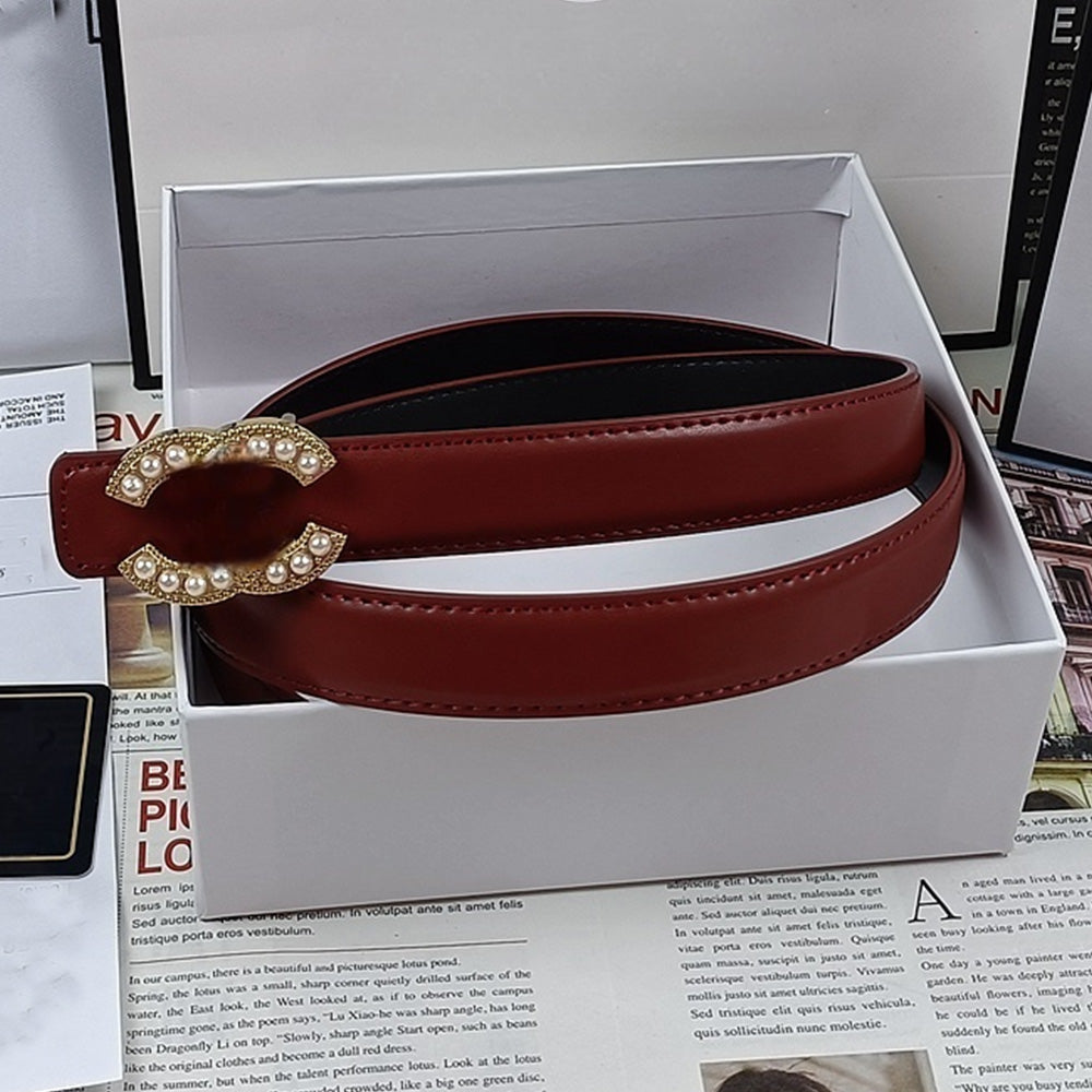 Women's new Joker artificial pearls are decorated with exquisite thin belts With a box.