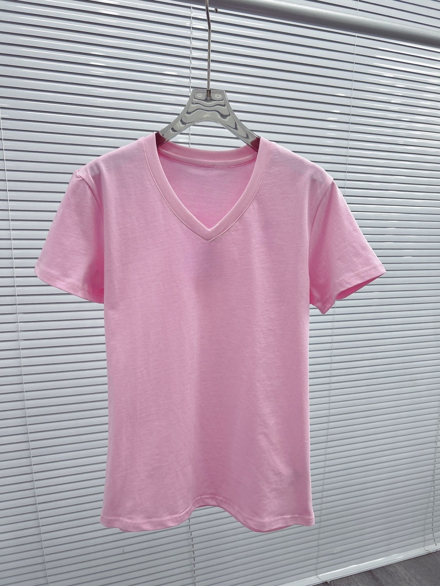 Women's new embroidered short-sleeved casual slim T-shirt
