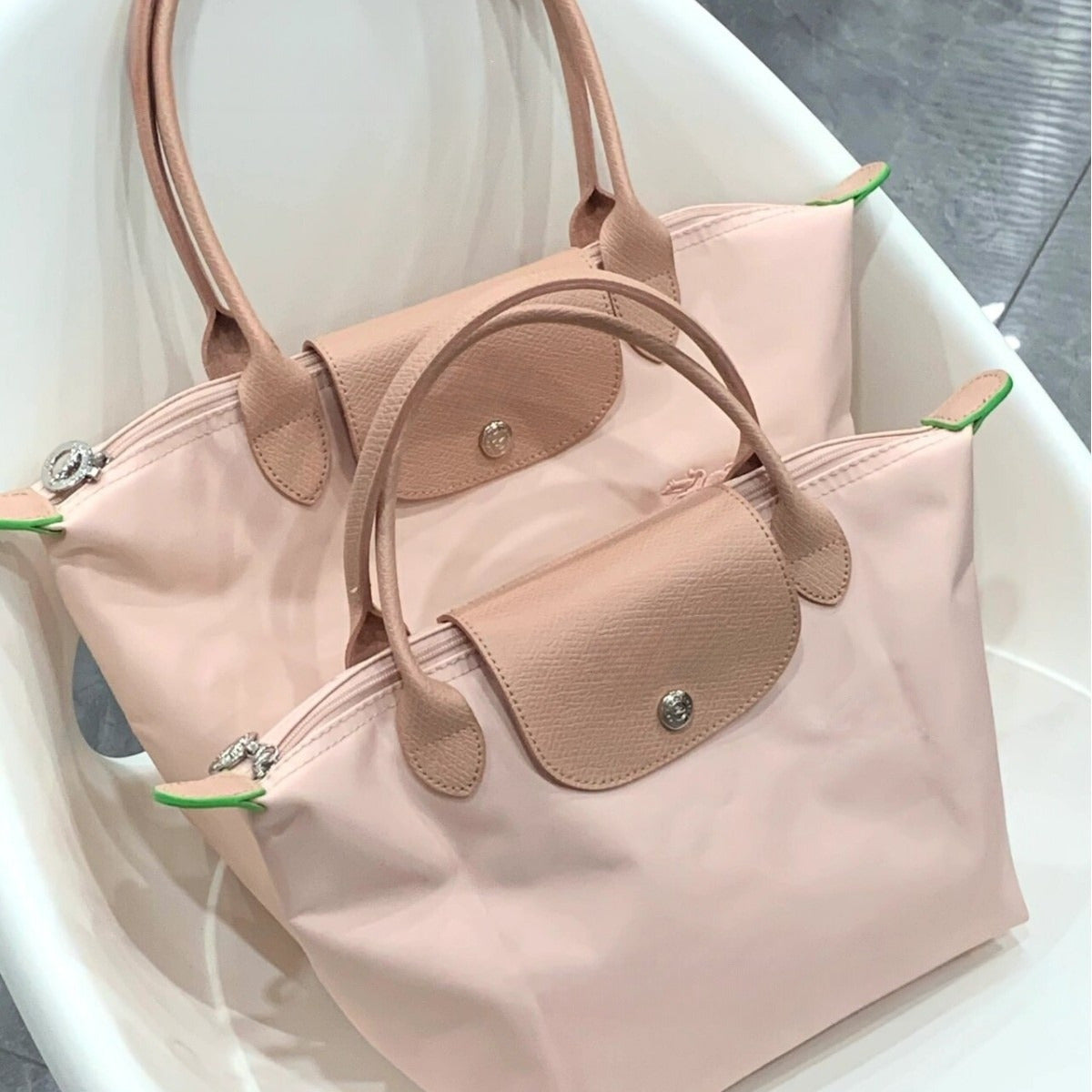 Women's New Joker Nylon Jiaozi Handbag Embroidered Large Tote Waterproof Folding Shoulder Bag.