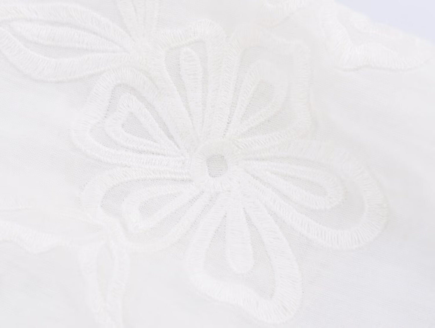 Women's embroidery decoration loose pleated shirt