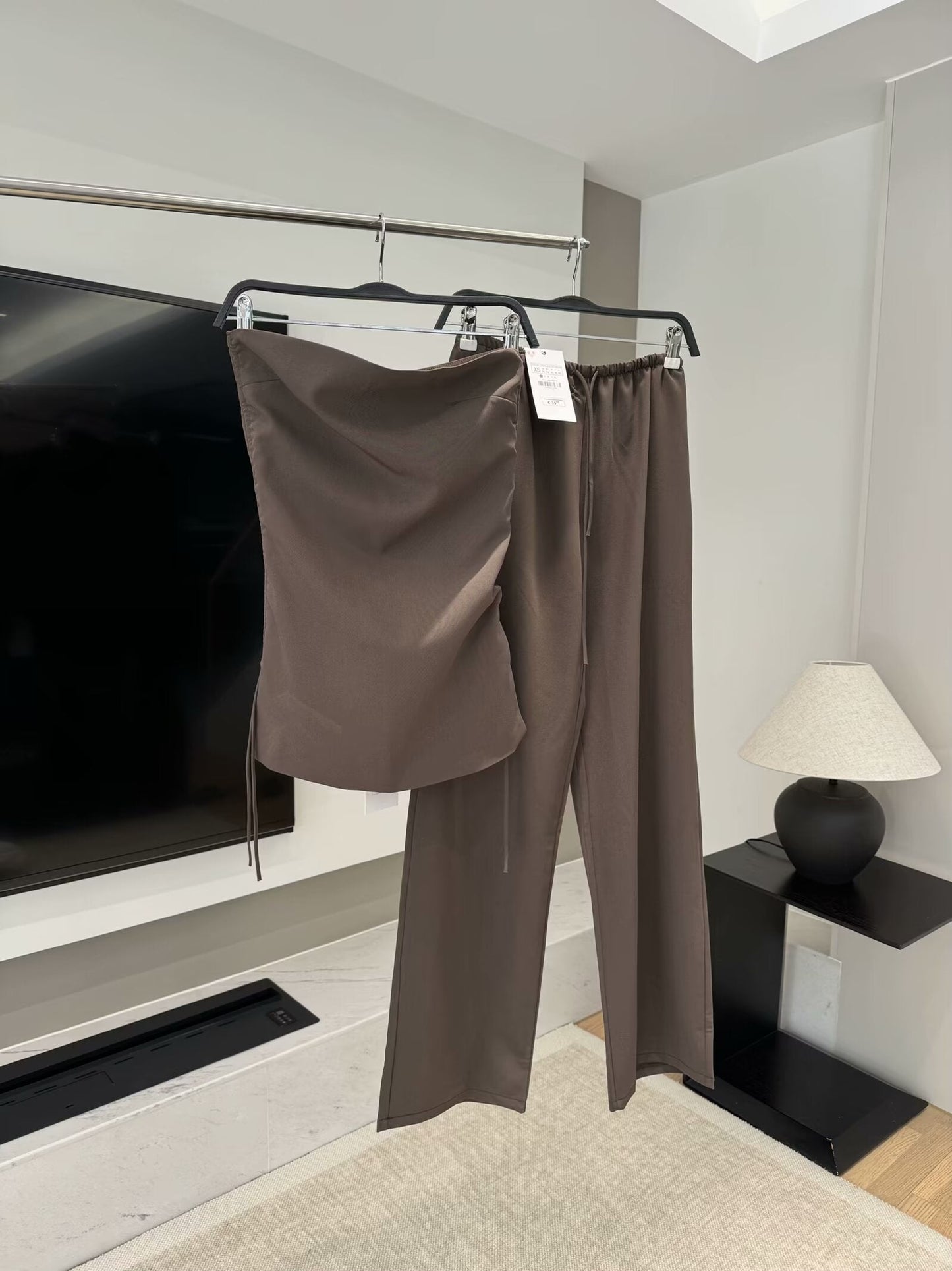 set woman 2 pieces2025 Fashion Vertical tube top Vintage Female + Pants Women's suit