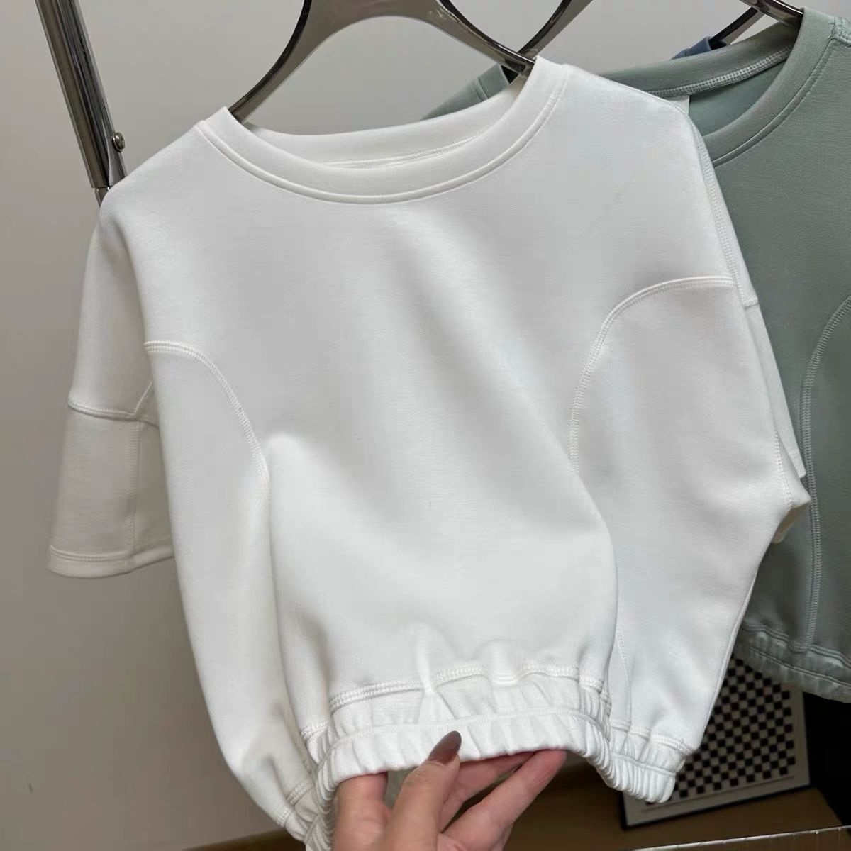2026 women's new air yoga elastic hem navel short T-shirt