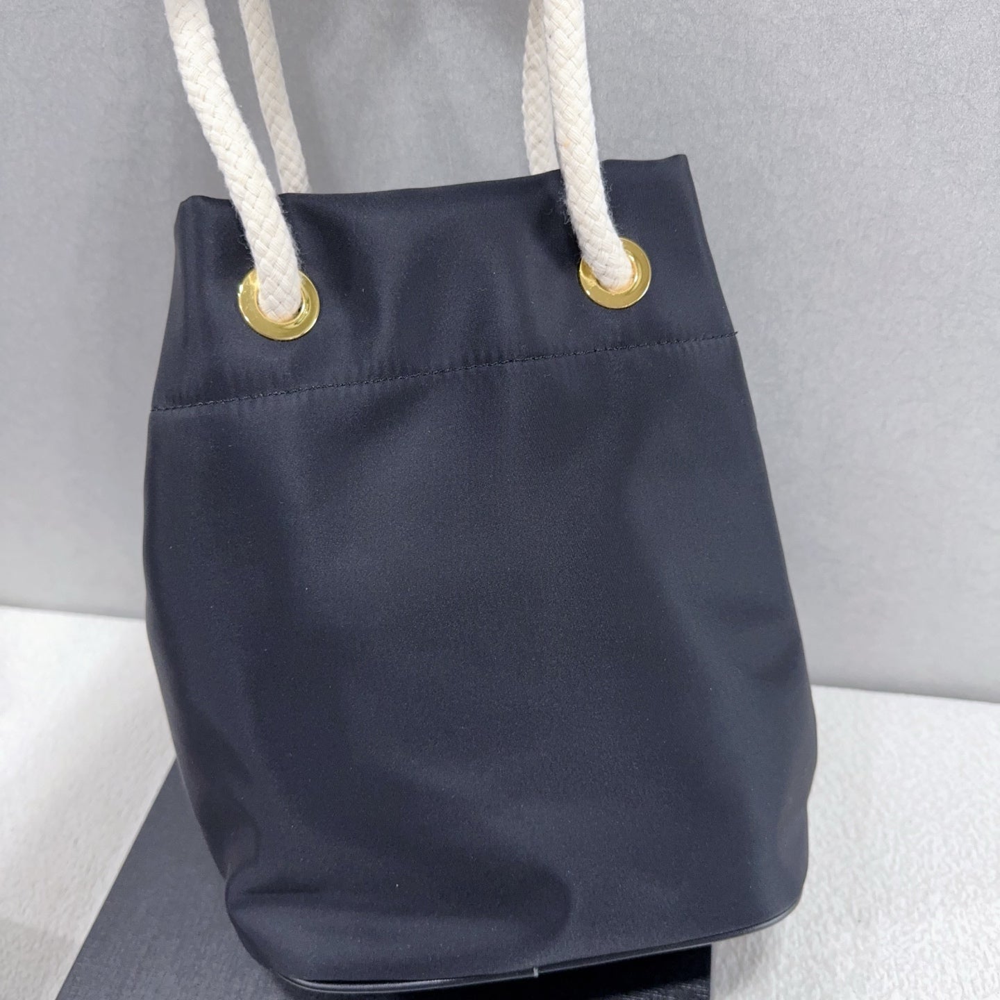 Women's 2025 Casual Joker Rope Drawstring Bucket Bag Shoulder Crossbody Bag