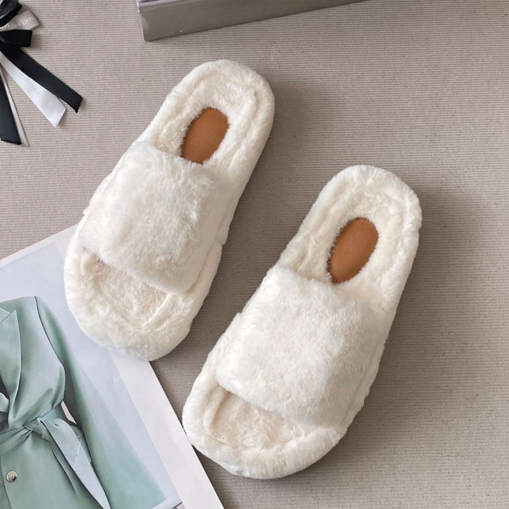 Women's new autumn and winter plush slippers have a shoe box