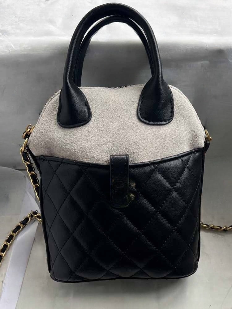 Women's New Casual Joker Rhombic Scrubs Made of Old Gold Chain Adjustable Shoulder Slung Clutch Bag.