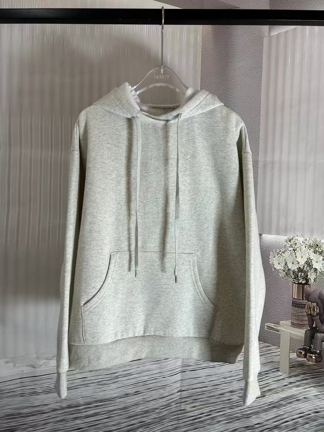 New versatile fleece drawstring hooded long-sleeved sweatshirt