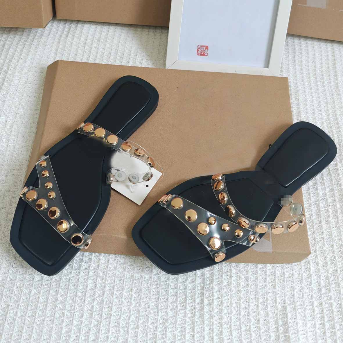 Women's New Casual Joker Women's Flat Sandals Metal Decorative Flat Slippers