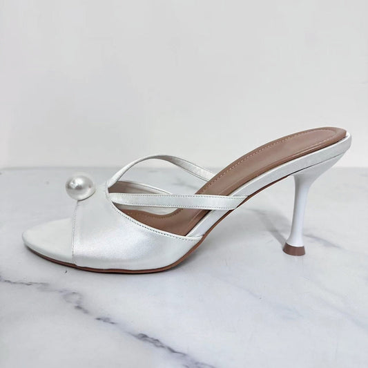 Women's New Fashion Joker Artificial Pearl High-heeled Round Toe Fashion High-heeled Sandals.
