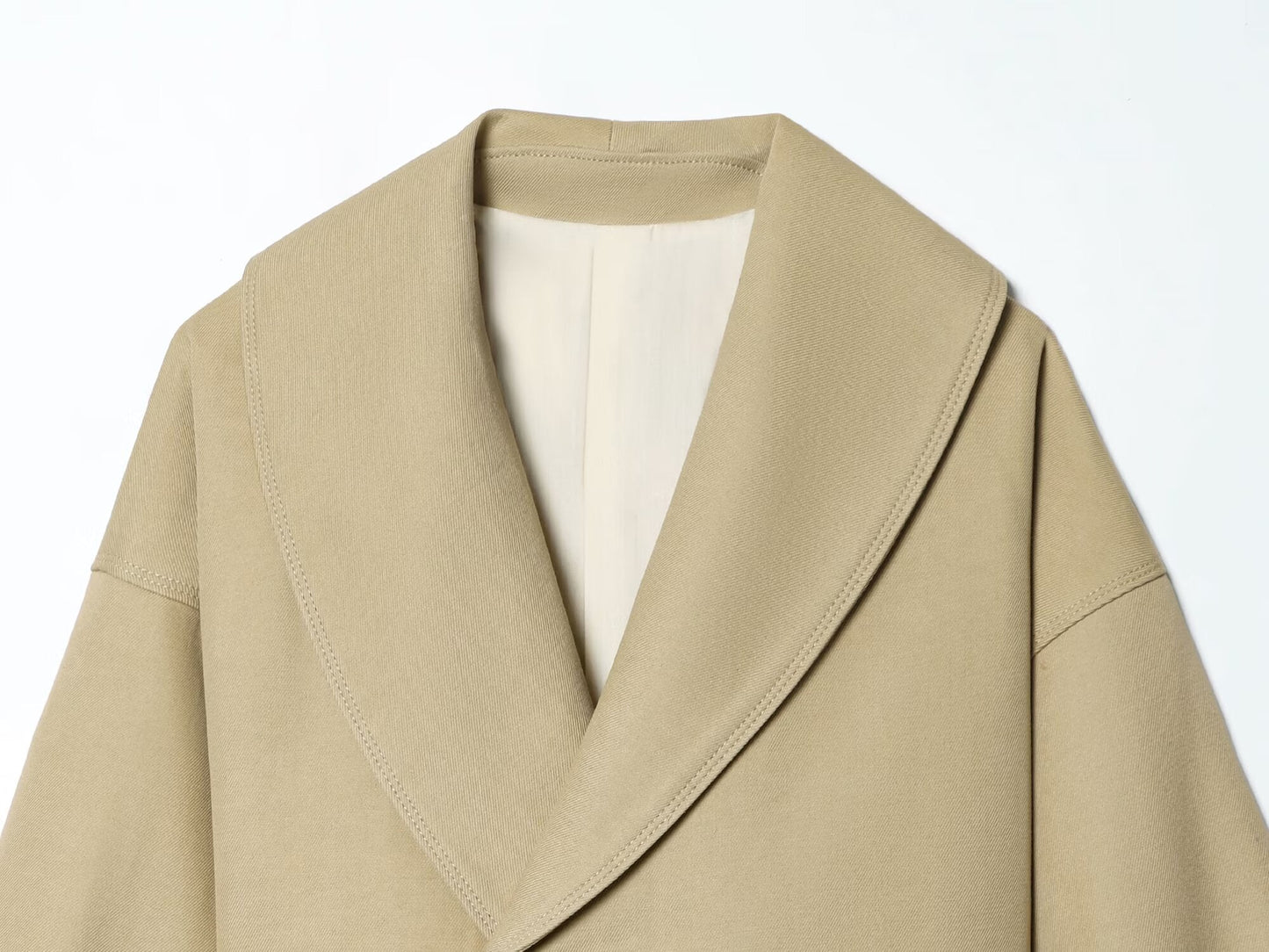 Women's long sleeved lapel short Coat