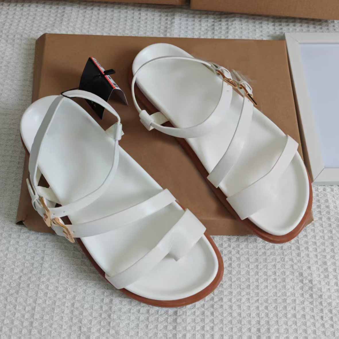Women's New Fashion Casual Joker Flat Sandals and Slippers with Buckles and Muffin Bottom Shoes.