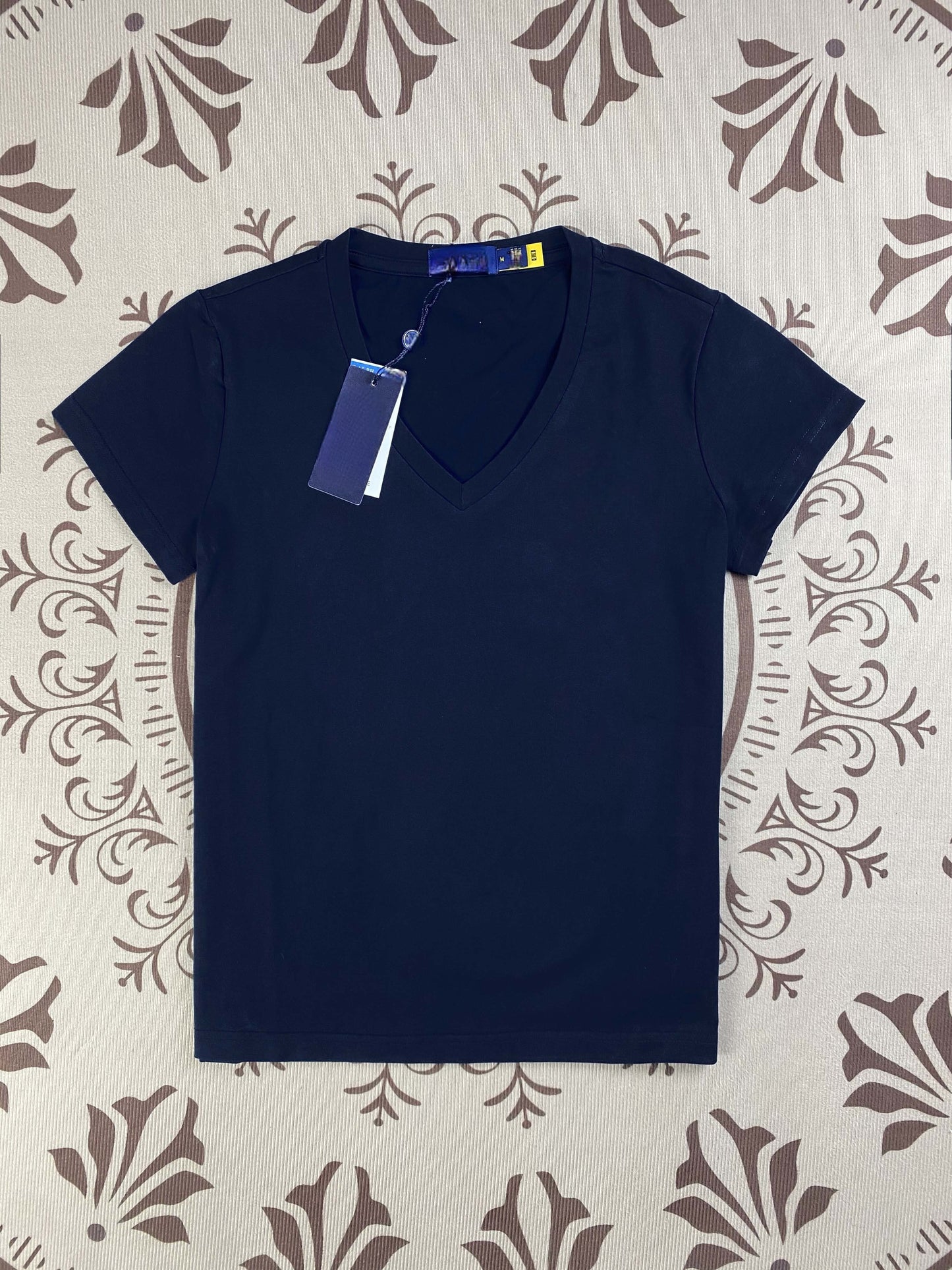 Women's New Fashion Joker Embroidered Pure Cotton Solid Color V-neck Slim T-shirt