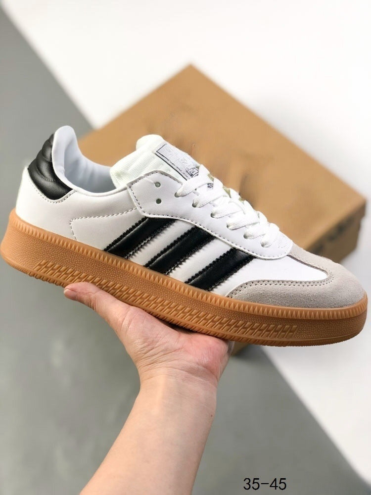 Men's and women's new casual Joker platform low-top anti-slip sports shoes have a shoe box.