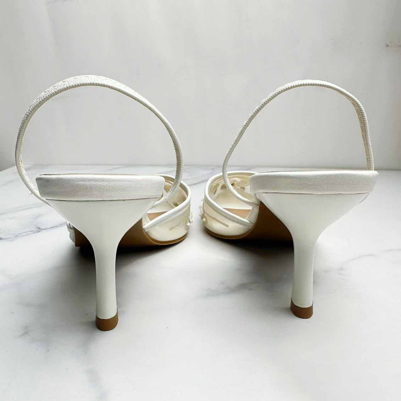 Women's New Fashion Joker Strap Temperament Stiletto Toe Baotou Embroidered Beaded Mesh Sandals.