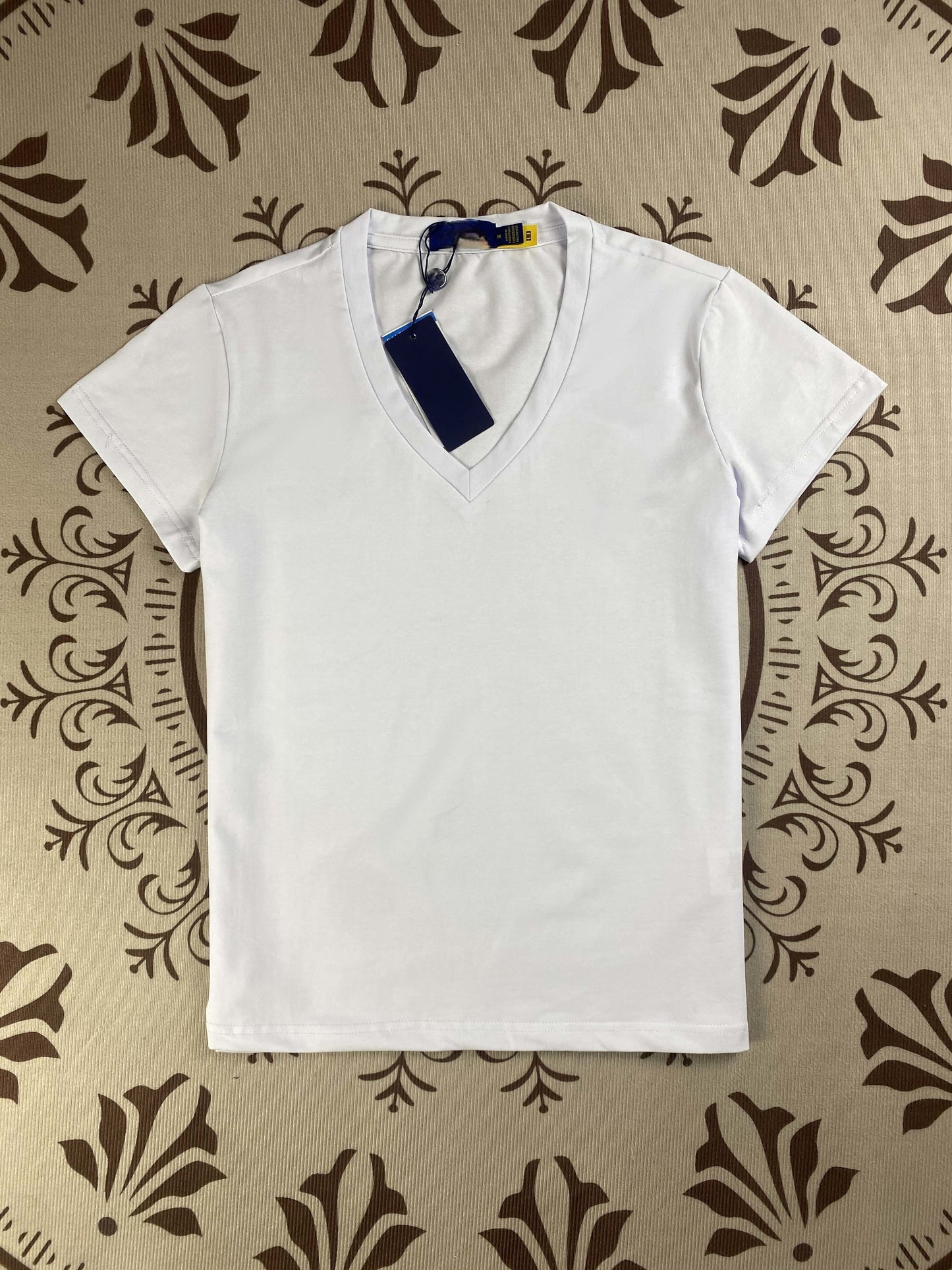 Women's New Fashion Joker Embroidered Pure Cotton Solid Color V-neck Slim T-shirt