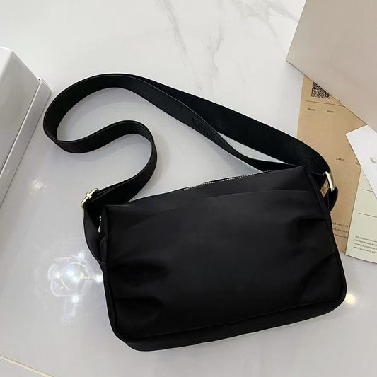 Women's 2025 Casual Joker Nylon Wide Shoulder Strap Waterproof Messenger Bag Shoulder Bag Mobile Phone Bag