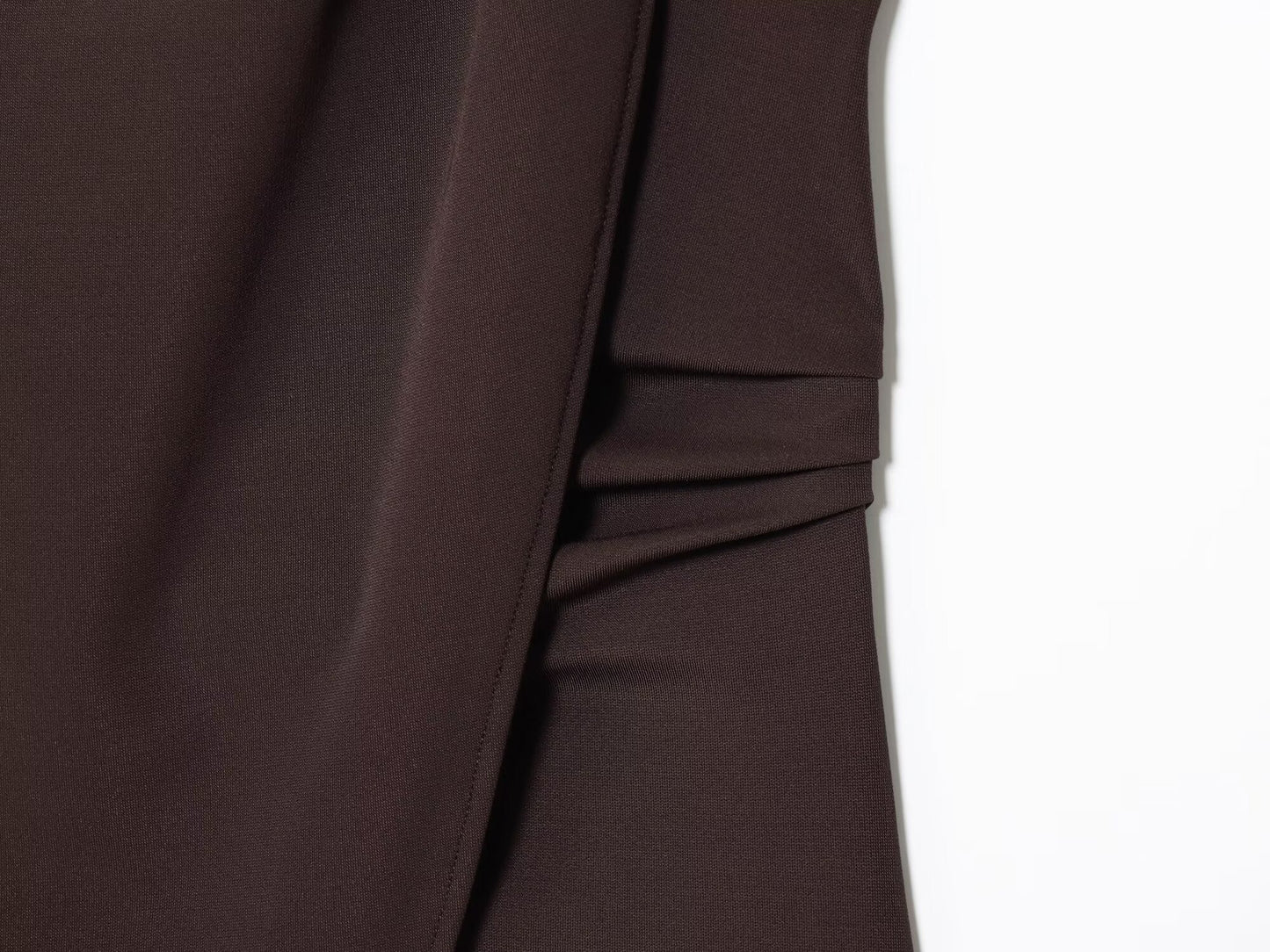 Women's summer fashion sleeveless crepe asymmetric top