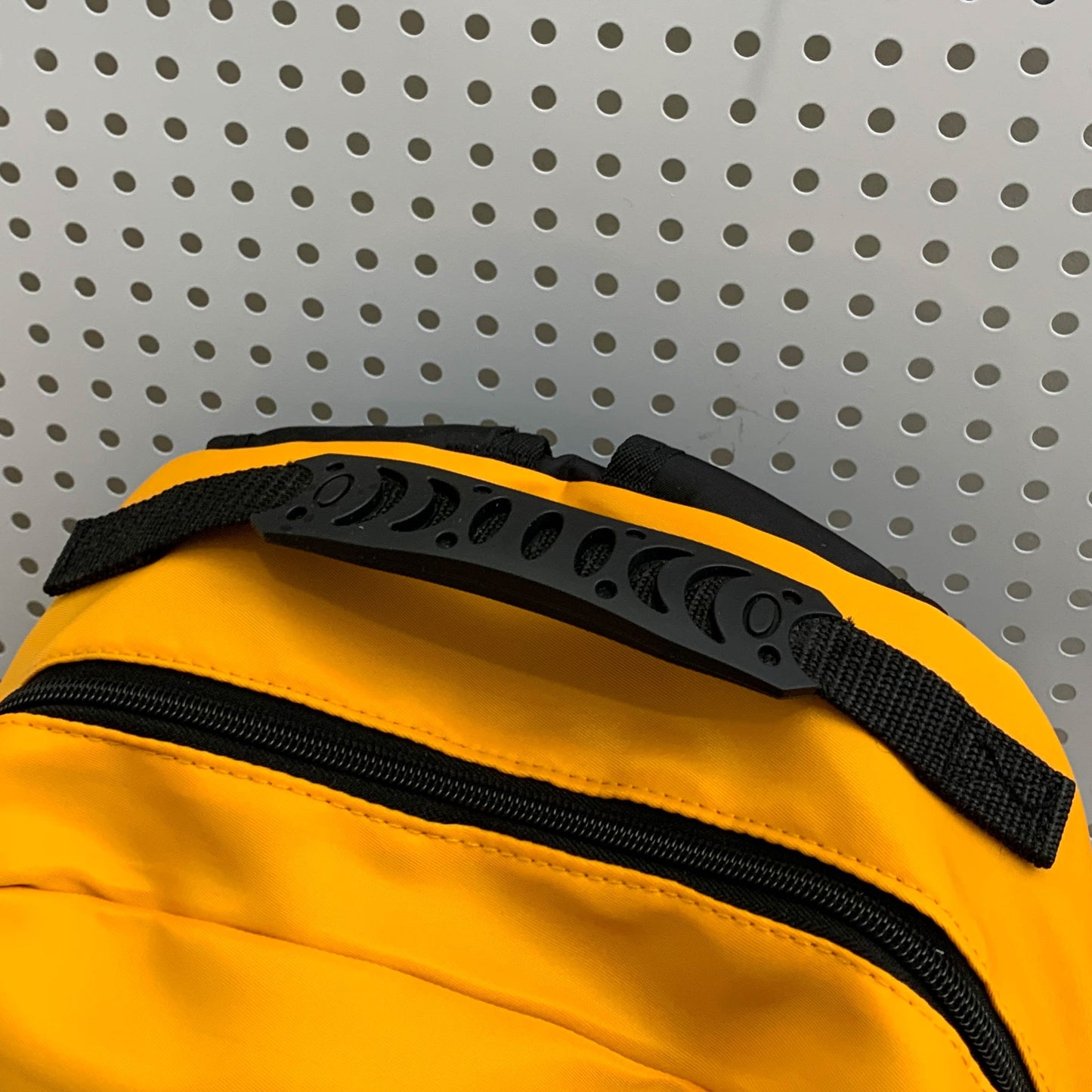 Men's and Women's Leisure Versatile Sports Drawstring Design Adjustable Shoulder Strap Multifunctional Backpack Travel Bag.