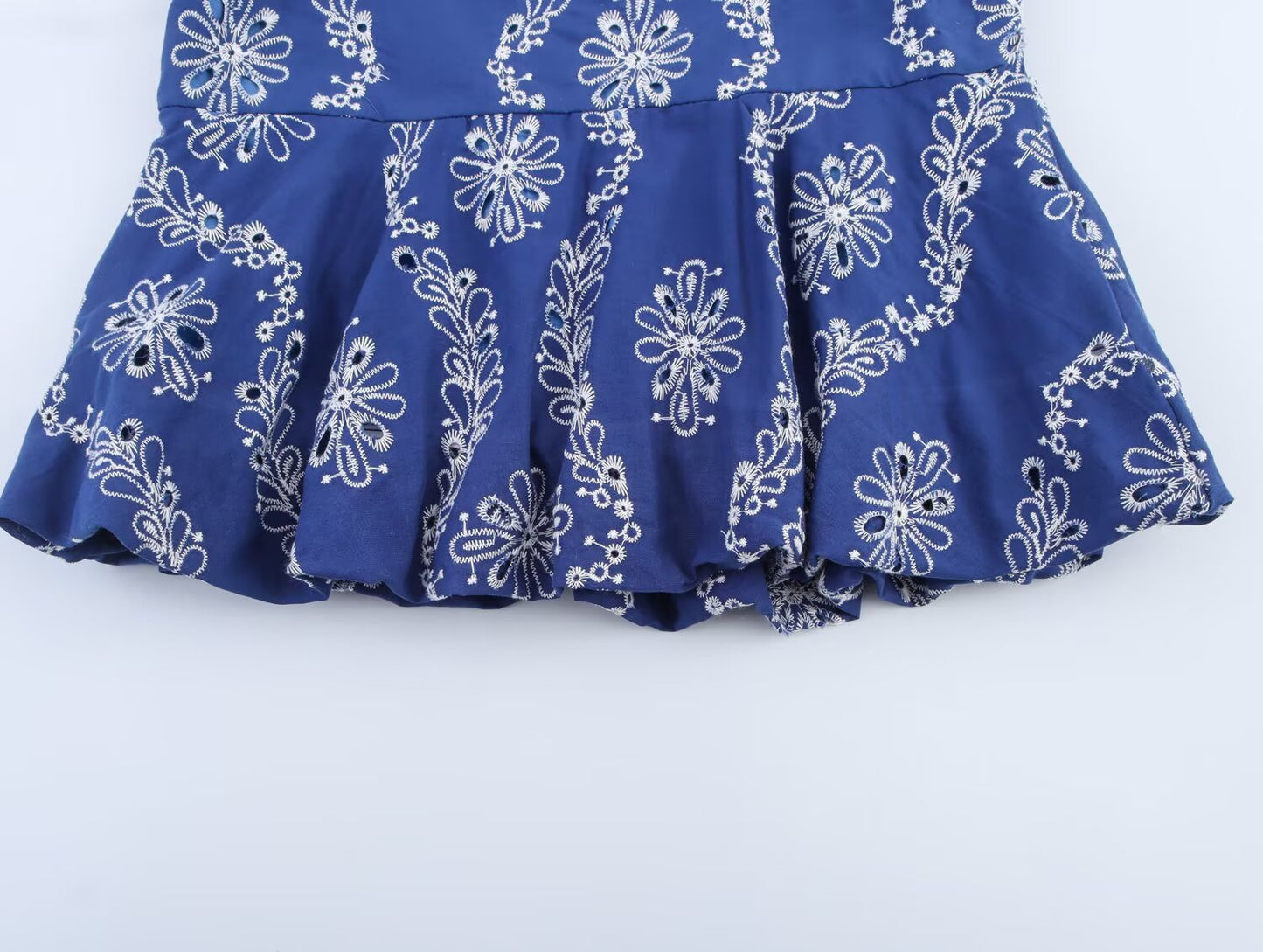 Women's Summer New Fashion Hollow Embroidered suspender Top