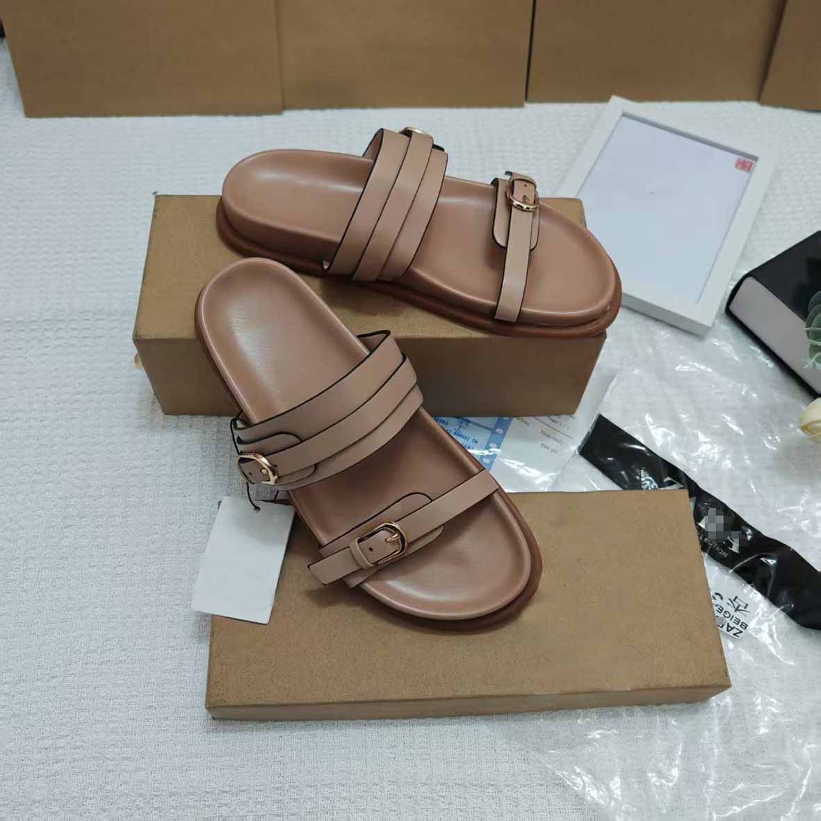 Women's New Fashion Casual Joker Sandals Word Drag Sponge Cake Platform Slippers Flat Shoes.